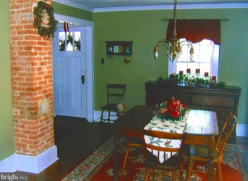 313 6th St, Laurel DE  19956-1555 exterior