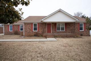 1314 Haynes Dr, Murfreesboro TN  37129-1010 exterior