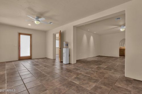 9833 Desert Cove Ave, Scottsdale AZ  85260-6219 exterior