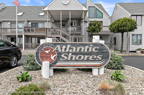 1001 Boulevard, Pelican Island, NJ 08751-2129