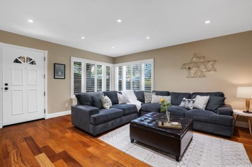 2125 Mendocino Blvd, San Diego, CA 92107-2355