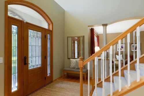 829 Bald Lake Ct, Saint Paul, MN 55123-2480