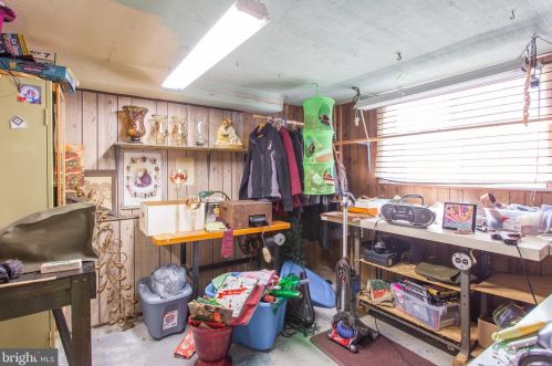 913 Catherine Ave, Woodlyn PA  19094-1002 exterior