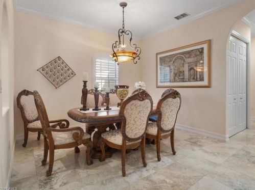 270 Logan Blvd, Naples FL 34116-3909 exterior