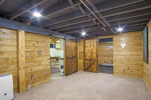 76 Puritan Ave, Coventry RI 02816-8151 exterior