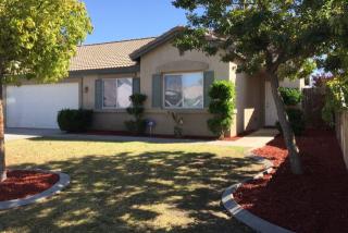 12211 Grand Teton Dr, Bakersfield, CA 93312-5455