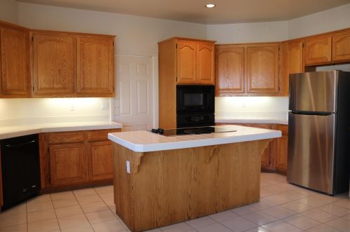 18225 High Mesa Ct, San Diego CA 92127-3122 exterior