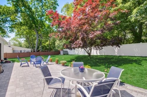 92 Forest Rd, South Setauket NY  11720-2256 exterior