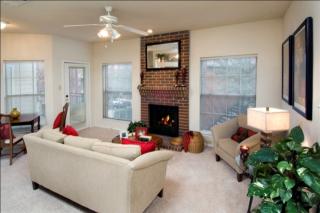 10201 Macarthur Blvd, Irving TX  75063-5303 exterior