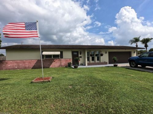 1204 Barnsdale St, Lehigh Acres, FL 33936-4806