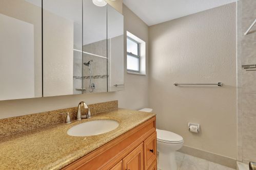 1105 16 St, Boynton Beach FL  33426-5815 exterior