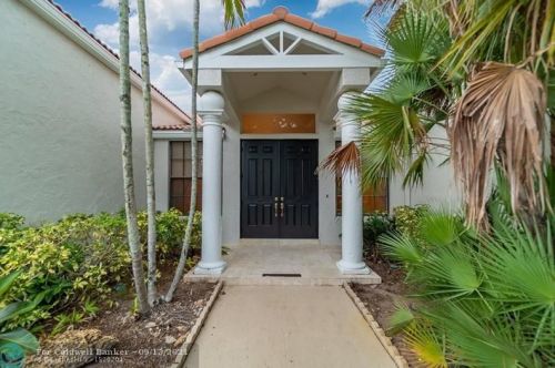 16801 Rose Apple Dr, Delray Beach, FL 33445-7021