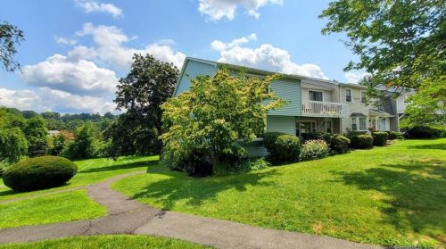 878 Long Hill Rd, Middletown, CT 06457-5063