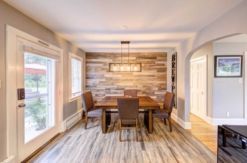 72 Maple Ave, Fishkill NY  12524-2213 exterior