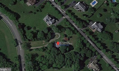 822 Island Rd, Columbus, NJ 08022-9535