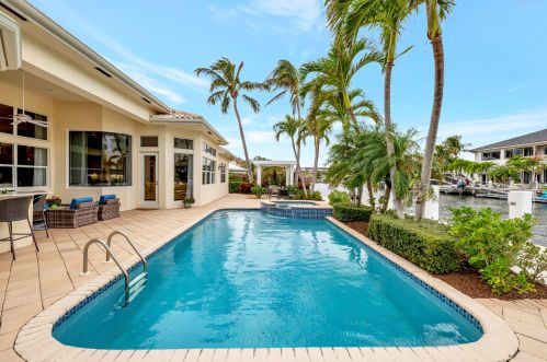 955 Gardenia Dr, Delray Beach FL  33483-4806 exterior