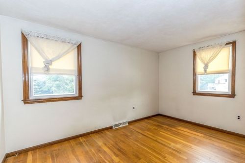 11 Colleen Cir, Billerica MA 01821-5846 exterior