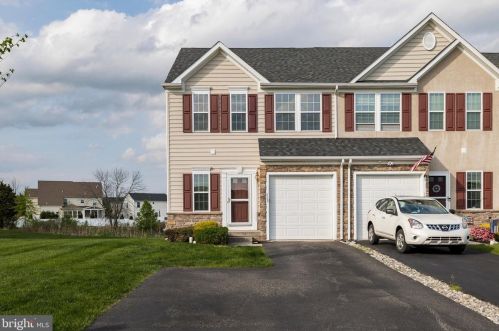 118 Crooked Ln, Gilbertsville, PA 19525-8104
