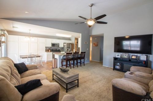 12300 Quiet Pasture Dr, Bakersfield, CA 93312-6754