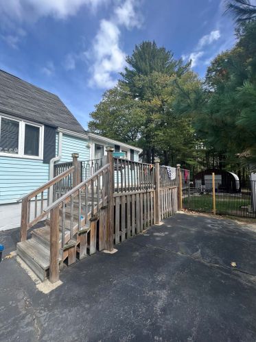 99 Lawrence Rd, Salem, NH 03079-3242