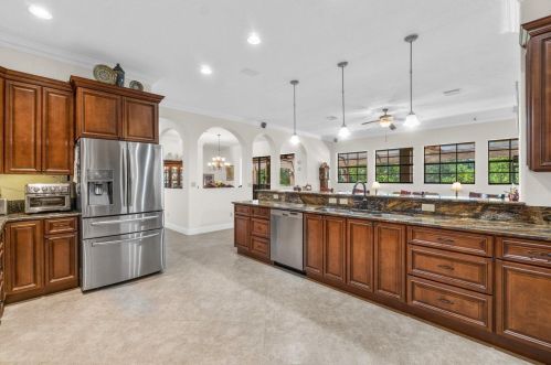 5811 Blue Bonnet Ct, Fort Pierce FL  34986-4186 exterior