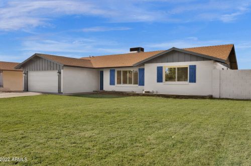 5728 Acoma Dr, Glendale, AZ 85306-4204
