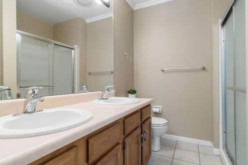 1535 Merion Ln, Oakmont PA  15139-1037 exterior