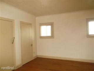 2976 Moreland Blvd, Cleveland OH  44120-2763 exterior
