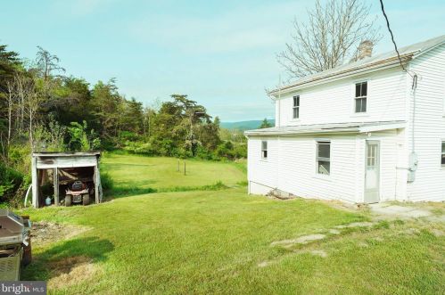 4052 Jerome Rd, Edinburg VA  22824-2500 exterior