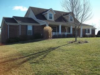 1040 Highview Dr, Lawrenceburg, KY 40342-9702