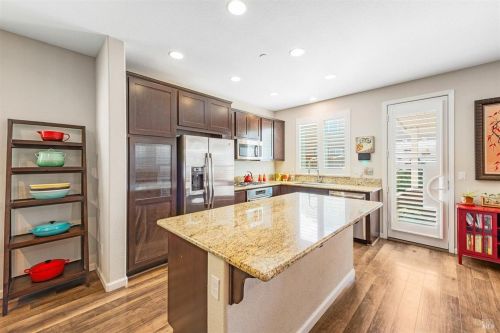 5284 Gramercy Cir, Fairfield CA  94533-6680 exterior