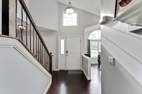 553 Sharar Field Dr, Blacklick, OH 43004-9098