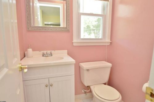 9 Crawford Rd, Greystone Park NJ  07950-3009 exterior