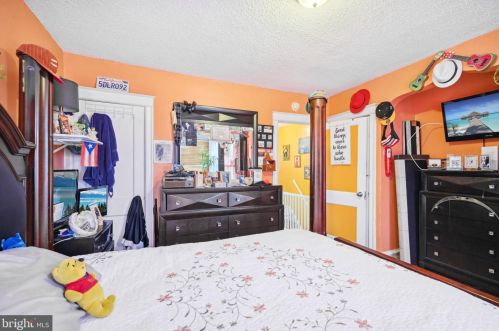 3948 Dungan St, Philadelphia PA 19124-5506 exterior