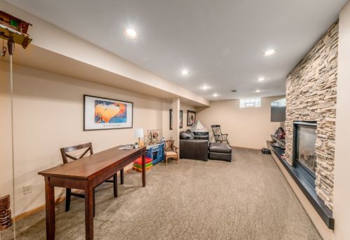 1908 81, Milwaukee WI 53213-2126 exterior