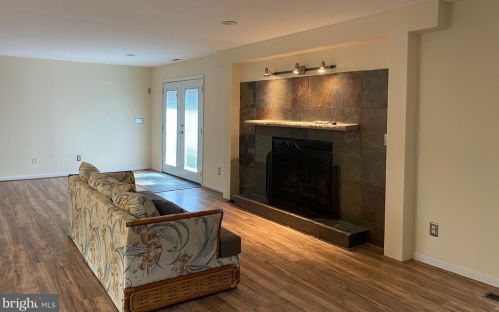 104 Broad Creek Rd, Laurel DE  19956-1124 exterior