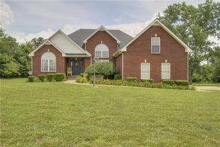 1185 Barkley Hills Rd, Clarksville, TN 37040-8108
