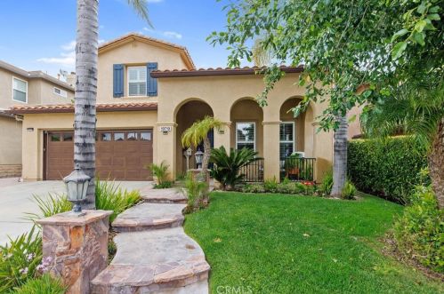19719 Paige Pl, Santa Clarita, CA 91350-3888