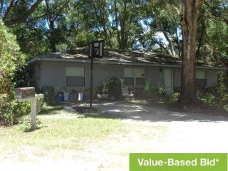 4135 Grant St, Inverness, FL 34453-9177