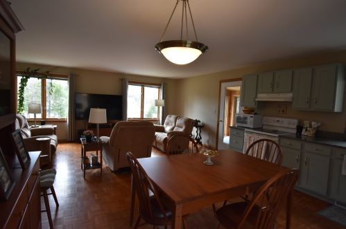 352 Shaker Blvd, Enfield, NH 03748-3620