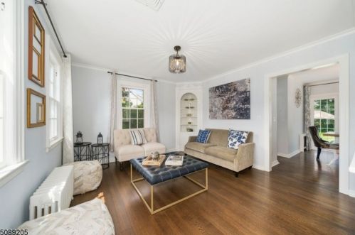 186 1st Ave, Little Falls NJ  07424-2206 exterior