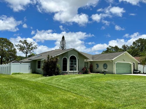 111 Chapman Ave, Fort Pierce, FL 34984-4310