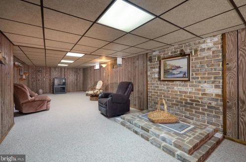 1139 Pecan Ln, Walnutport PA 18088-9444 exterior