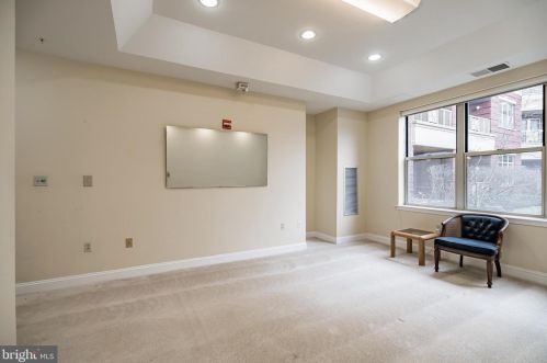 2033 Windrow Dr, Princeton NJ  08540-5023 exterior