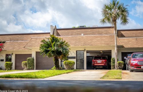 2870 Demaret Dr, Titusville, FL 32780-4885
