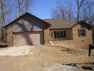 109 Highgate Dr, Crossville, TN 38558-8540