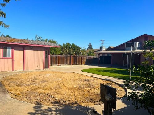 3643 Nevada Ave, Riverbank CA  95367-2913 exterior