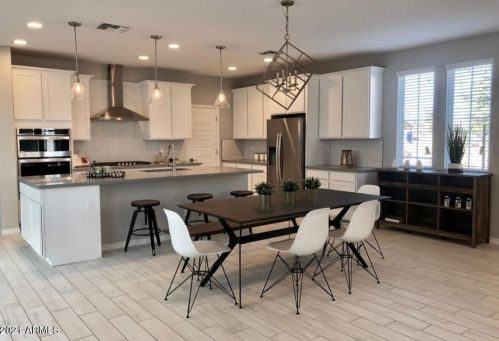 4515 Emerson St, Chandler, AZ 85248