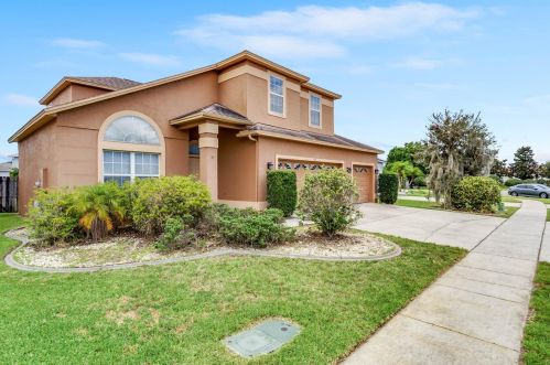 127 Limerick Ct, Orlando, FL 32828-8352
