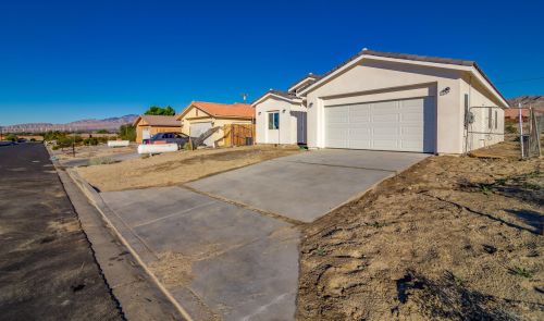 67670 San Jacinto St, Desert Hot Springs, CA 92240-6820